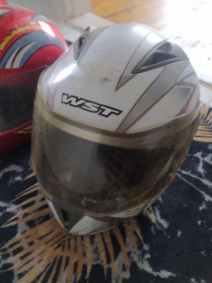 Kırmızı Desenli Biker Kask AWA - Görsel 2