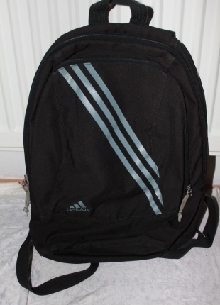 Adidas sırt çantası