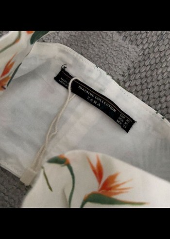 Zara Çiçek Desenli Kısa Büstiyer - Görsel 4