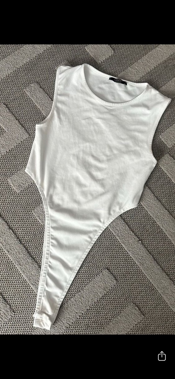 Beyaz Yüksek Yaka Kadın Atlet - Görsel 3