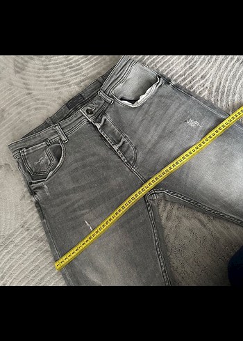 Zara Gri Fermuarlı Salaş Kadın Jean - Görsel 3