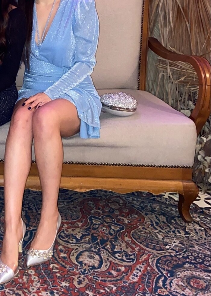 Boyundan bağlamalı mini elbise - Görsel 3