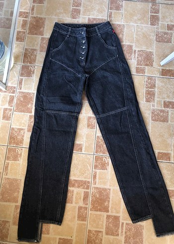 Beymen Düğmeli Kadın Jean Pantolon. Özel Tasarım.