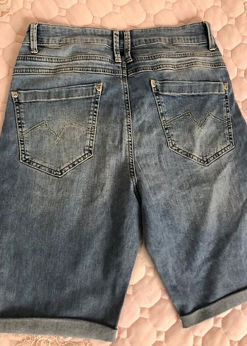 Que Kadın Gri Mavi Denim Midi Şort