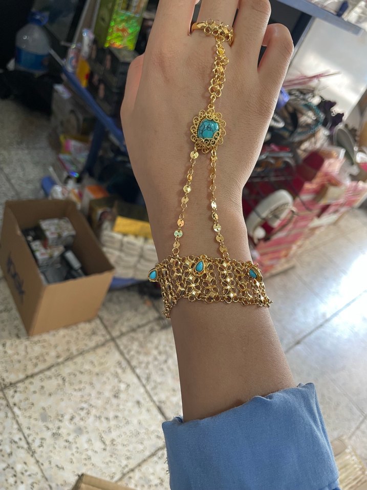 Turkuaz Taşlı Zincir Detaylı Kadın El Zinciri - Görsel 2