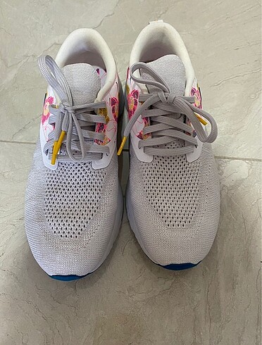 38,5 Beden Nike Spor Ayakkabı