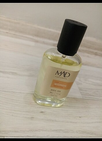 MAD PARFUM L112