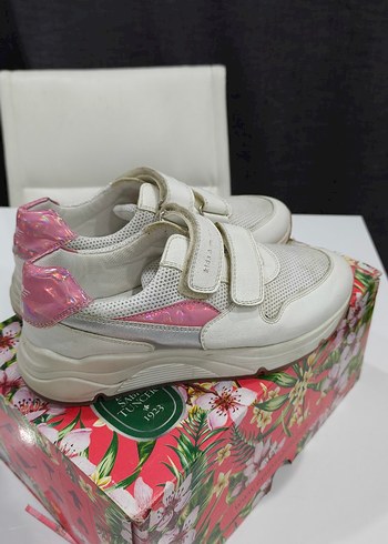 Kız Çocuk Beyaz Spor Ayakkabı Velcro Bantlı - Görsel 2