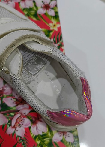 Kız Çocuk Beyaz Spor Ayakkabı Velcro Bantlı - Görsel 4