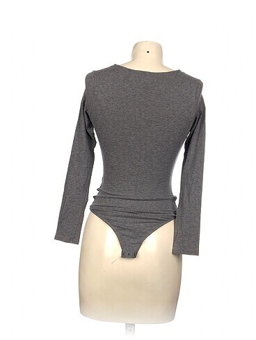 xs Beden H&M Bluz %70 İndirimli.
