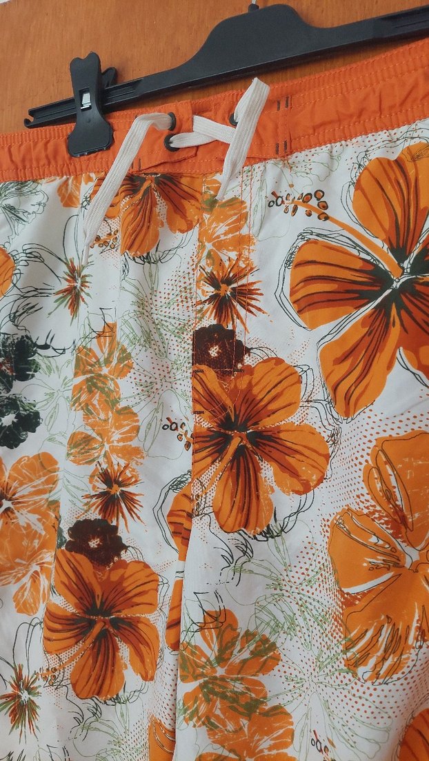 Çiçekli Erkek Deniz Şortu - Görsel 4