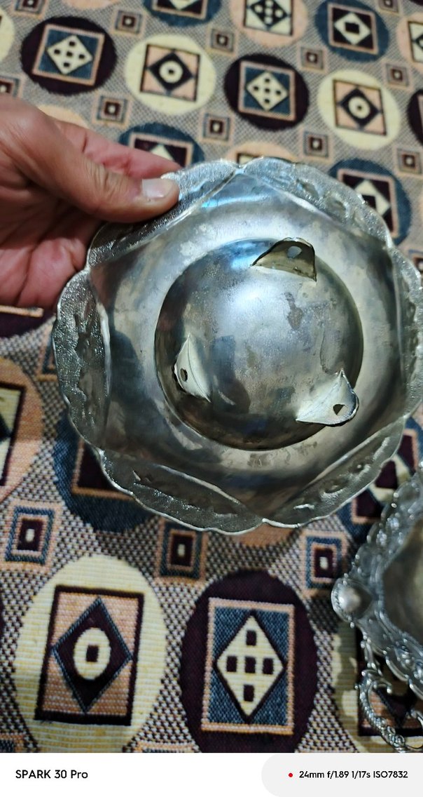 Nakışlı Gri ve Altın Renkli Sofra Takımı - Görsel 5