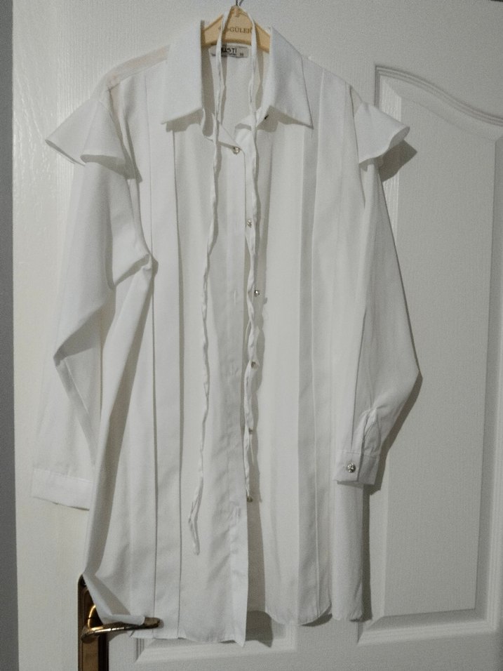 Beyaz Keten Fırfırlı Gömlek Omuz Fırfır Detaylı - Görsel 2