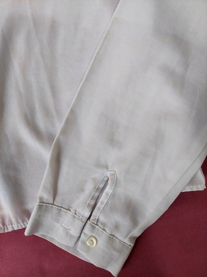 Düğmeli Beyaz Keten Uzun Kollu Gömlek - Görsel 3