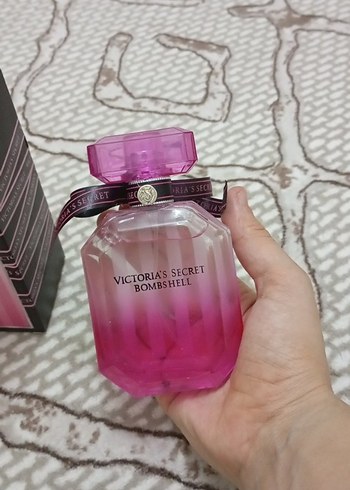 Victoria s Secret Victoria's Secret Bombshell Kadın Parfüm 100ml