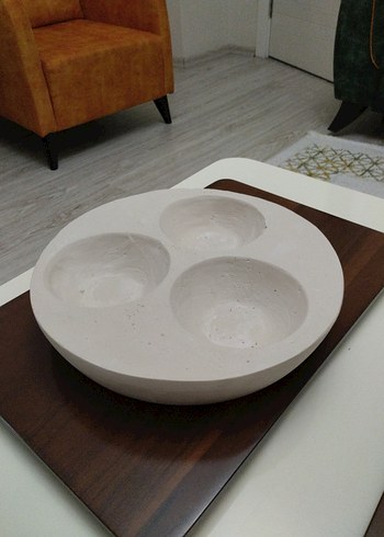 Beyaz Mumluk ve Dekoratif Tepsi - Görsel 2