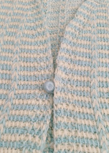 Kız Çocuk Mavi Örgü V Yaka Yelek - Görsel 4