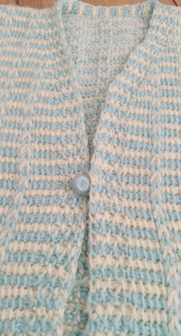 Kız Çocuk Mavi Örgü V Yaka Yelek - Görsel 4