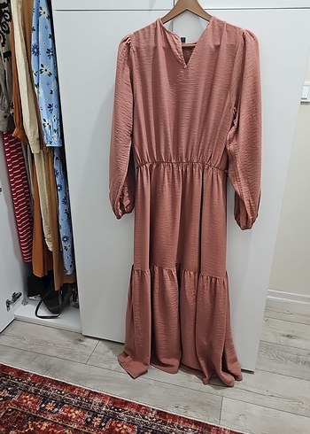 LC Waikiki Uzun Kollu, Fırfırlı Kadın Elbise