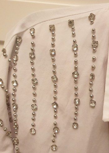 Uzun Kollu zımba taş detaylı Beyaz Kadın Gömlek - Görsel 3