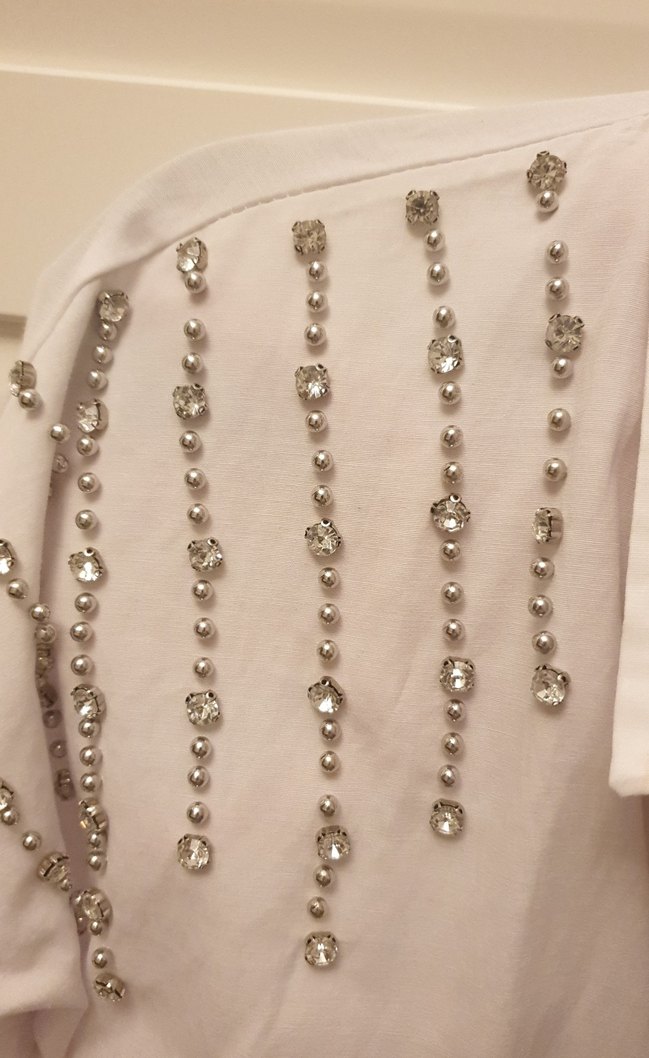 Uzun Kollu zımba taş detaylı Beyaz Kadın Gömlek - Görsel 3