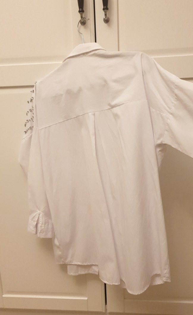 Uzun Kollu zımba taş detaylı Beyaz Kadın Gömlek - Görsel 4