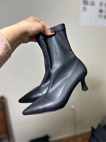 Zara İnce topuklu çorap bot siyah