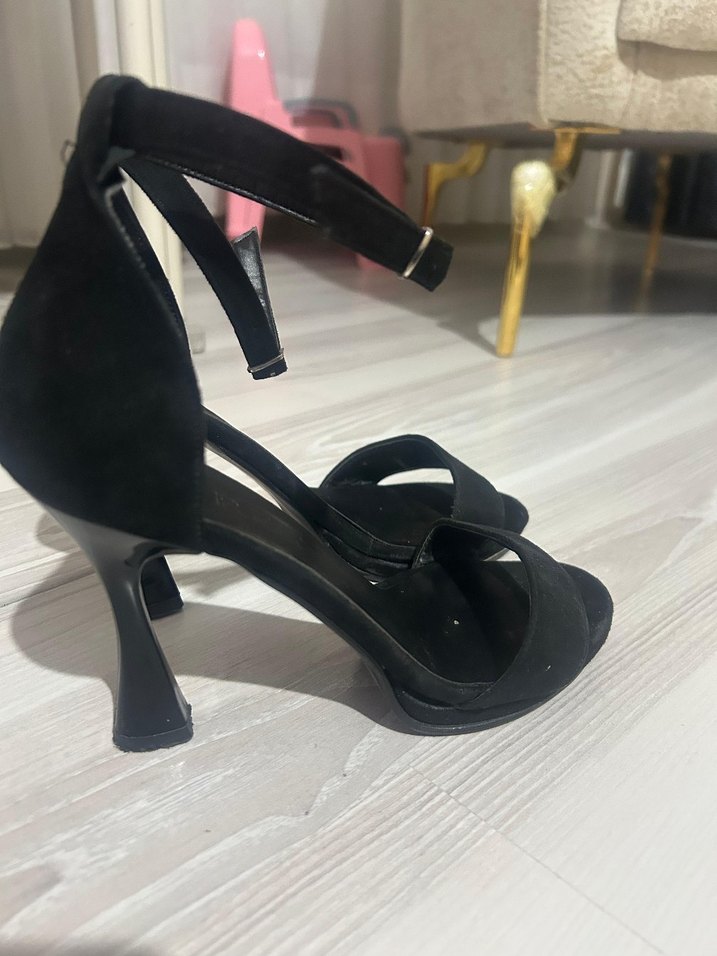 Siyah Yılan Desenli Stiletto Topuklu Kadın Ayakkabı - Görsel 3