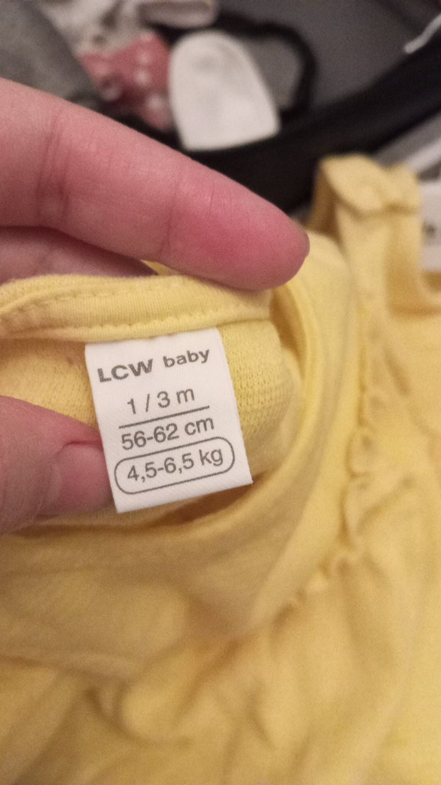 Sarı Kolsuz Kız Elbisesi - Görsel 3