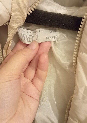 Düğmeli Beyaz Kadın Kışlık Mont - Görsel 3