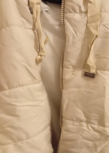 Düğmeli Beyaz Kadın Kışlık Mont - Görsel 4