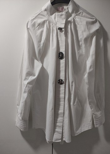 Düğmeli Beyaz  Kadın Gömlek - Görsel 2