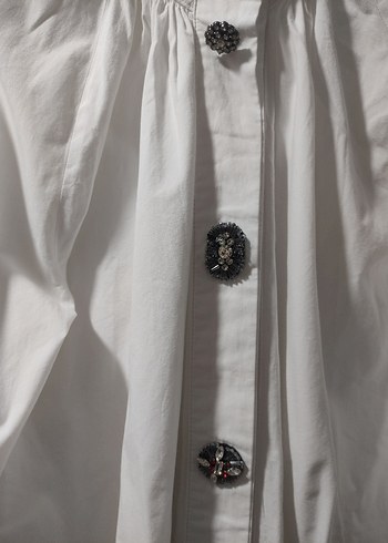 Düğmeli Beyaz  Kadın Gömlek - Görsel 3