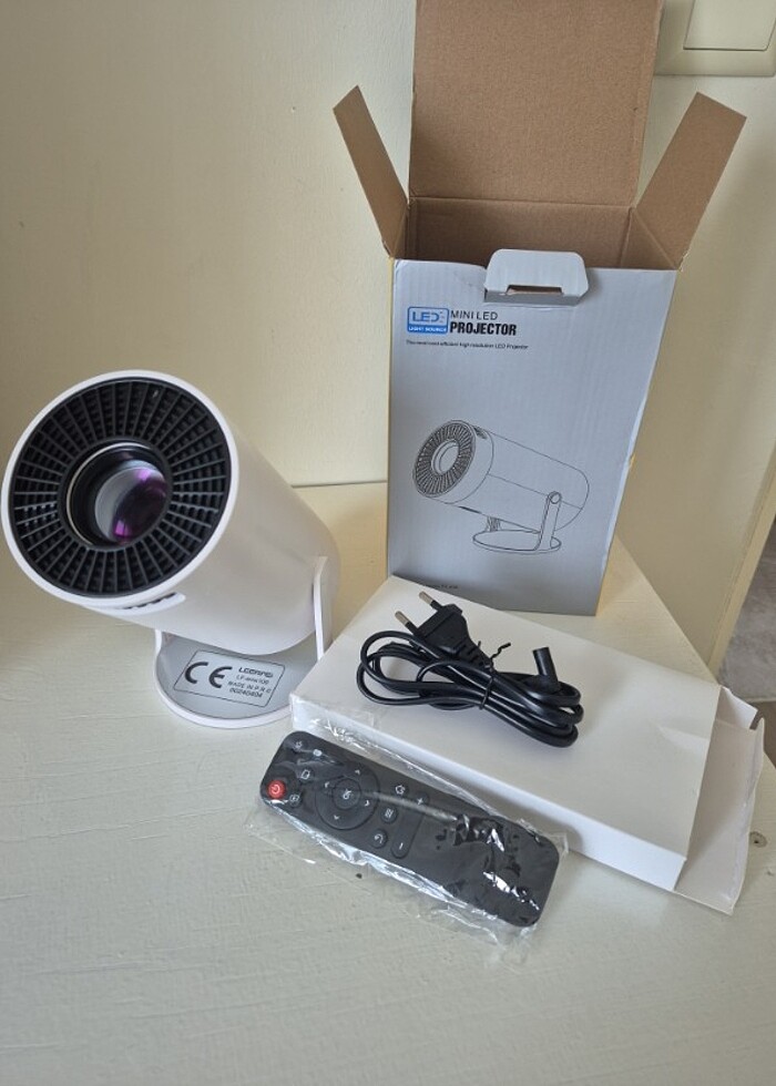 Ful HD projeksiyon - Görsel 2