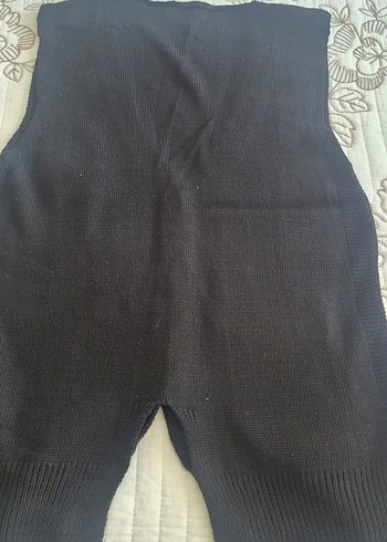 Düğmeli Siyah Triko Kadın Yelek - Görsel 4