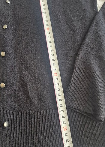 Düğmeli Siyah Kadın Hırka - Görsel 4