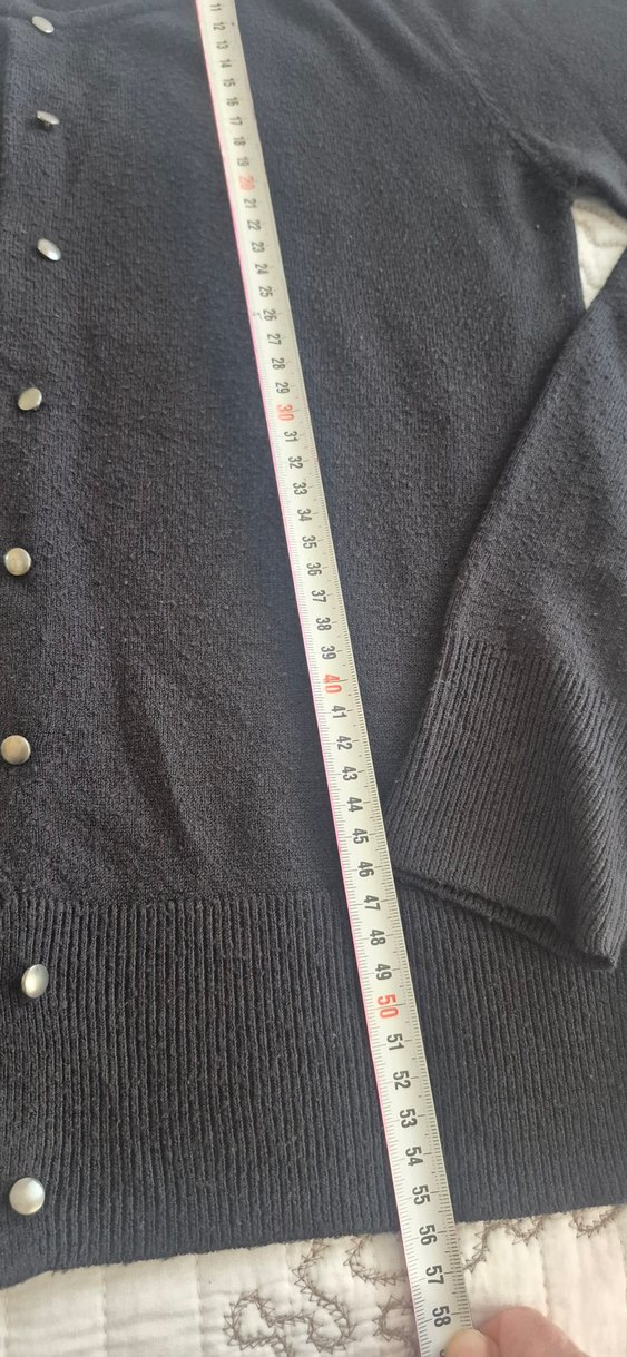 Düğmeli Siyah Kadın Hırka - Görsel 4