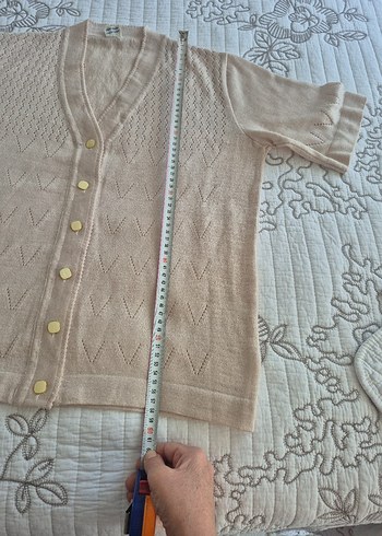 Bej Kısa Kollu V Yaka Örgü Hırka - Görsel 3