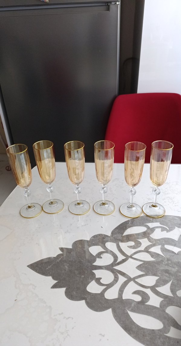 Bej Renkli Şampanya Kadehleri Seti - Görsel 2
