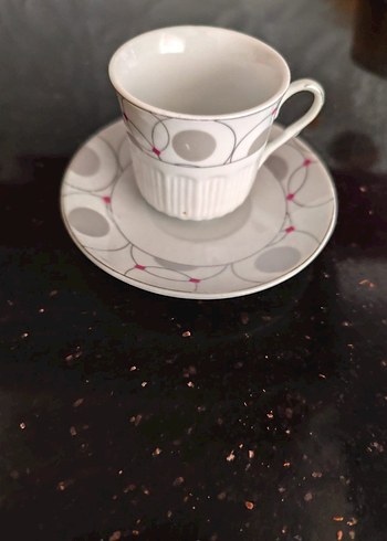 Gri Desenli Beyaz Kahve Fincanı ve Tabağı - Görsel 3