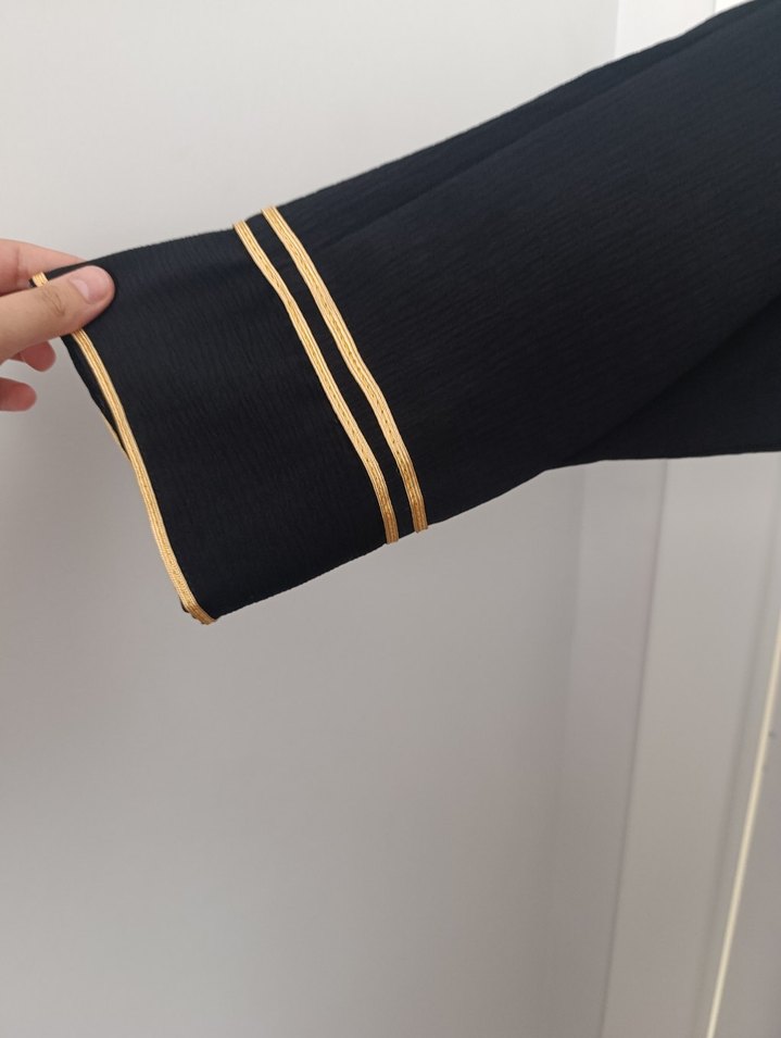 Siyah Nakışlı Uzun Kollu Mezuniyet Elbisesi - Görsel 2