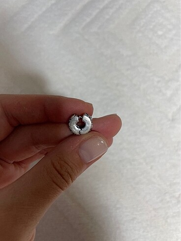 Pandora Pandora charm
