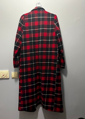 Uzun Kırmızı Ekose Desenli Kadın Kabanı - Görsel 2