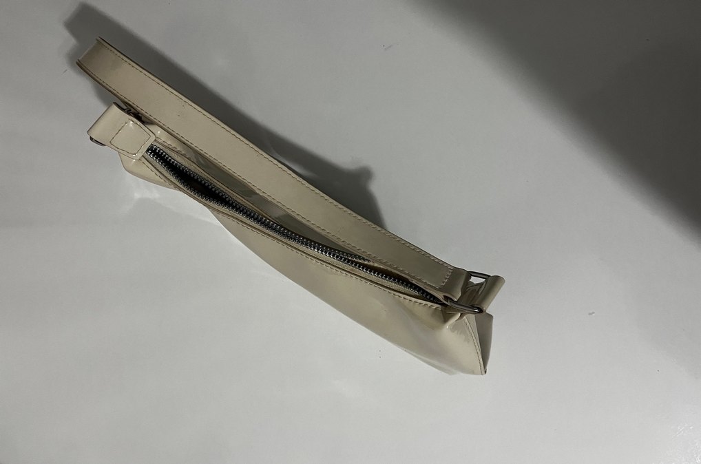 Bej Deri Kadın El Çantası - Görsel 2