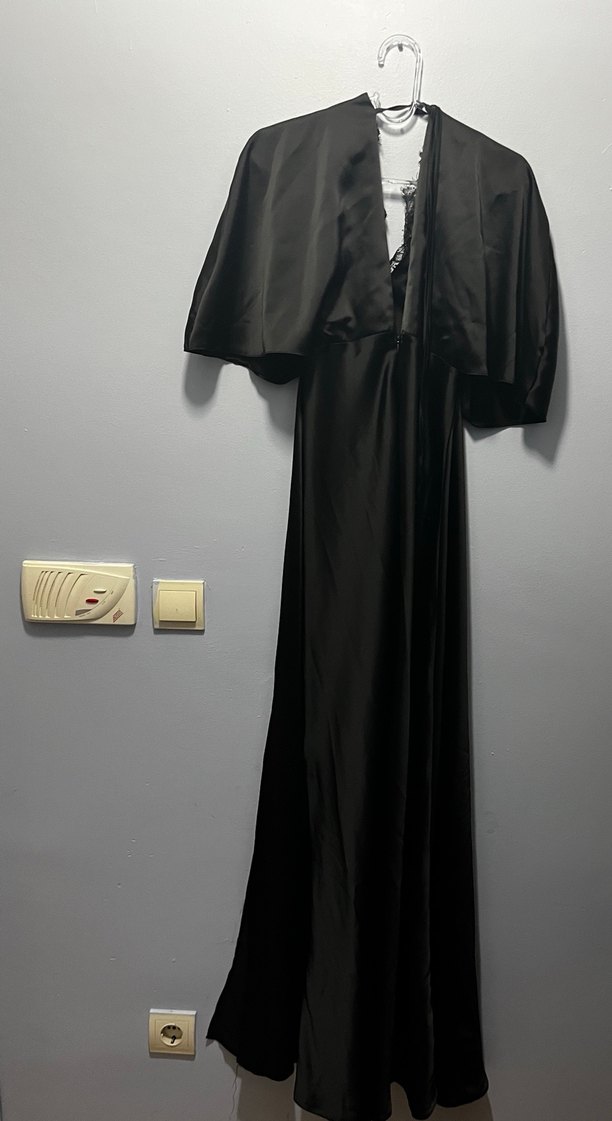 Siyah Uzun Drape Yaka Kadın Elbise - Görsel 2