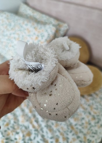 Kız Çocuk Beyaz Nakışlı Sıcak Ev Terliği - Görsel 2