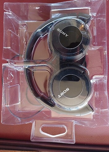 Sony kablolu kulak üstü kulaklık - Görsel 4