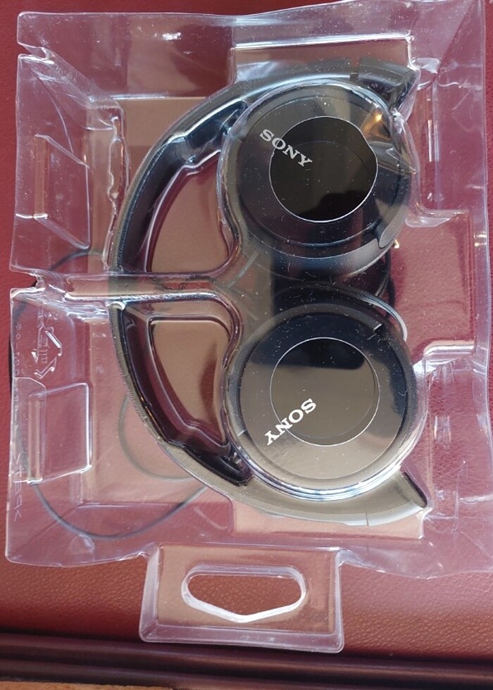 Sony kablolu kulak üstü kulaklık - Görsel 4