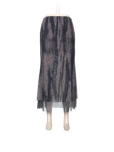 Bershka Uzun Etek %70 İndirimli.