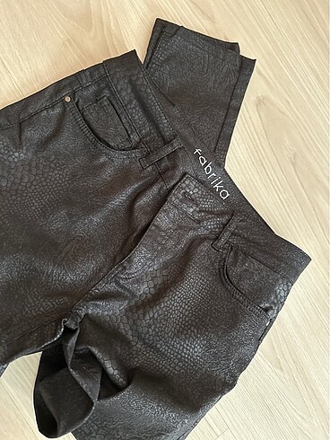 FABRİKA BAYAN PANTALON